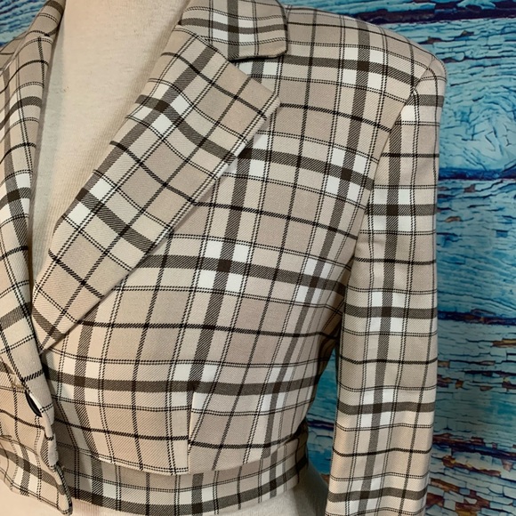 Bershka Cropped Plaid Blazer - Picture 3 of 8